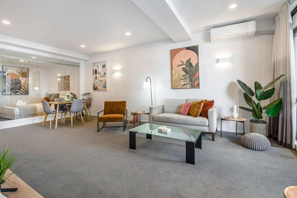 Apartment Spacious Character Auckland