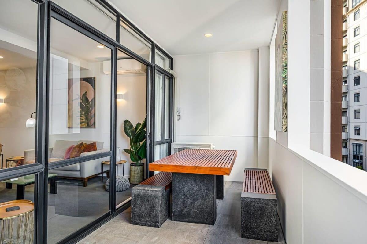 Spacious Character Apartment *