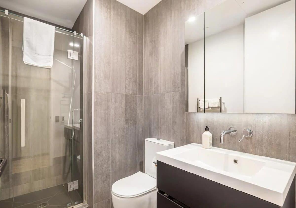 Classy And Contemporary Living Apartamento *