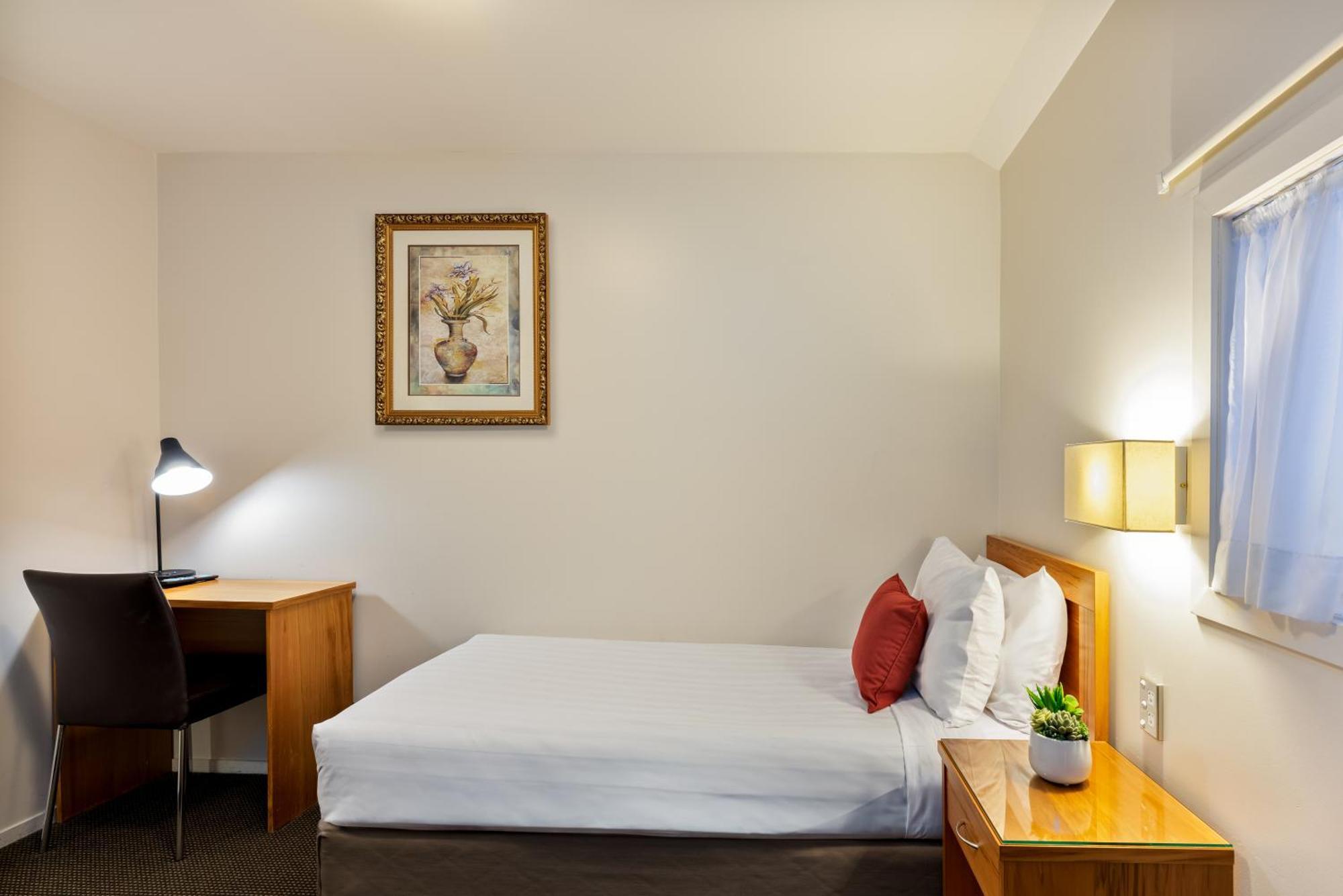 Western Newmarket & 4* Auckland