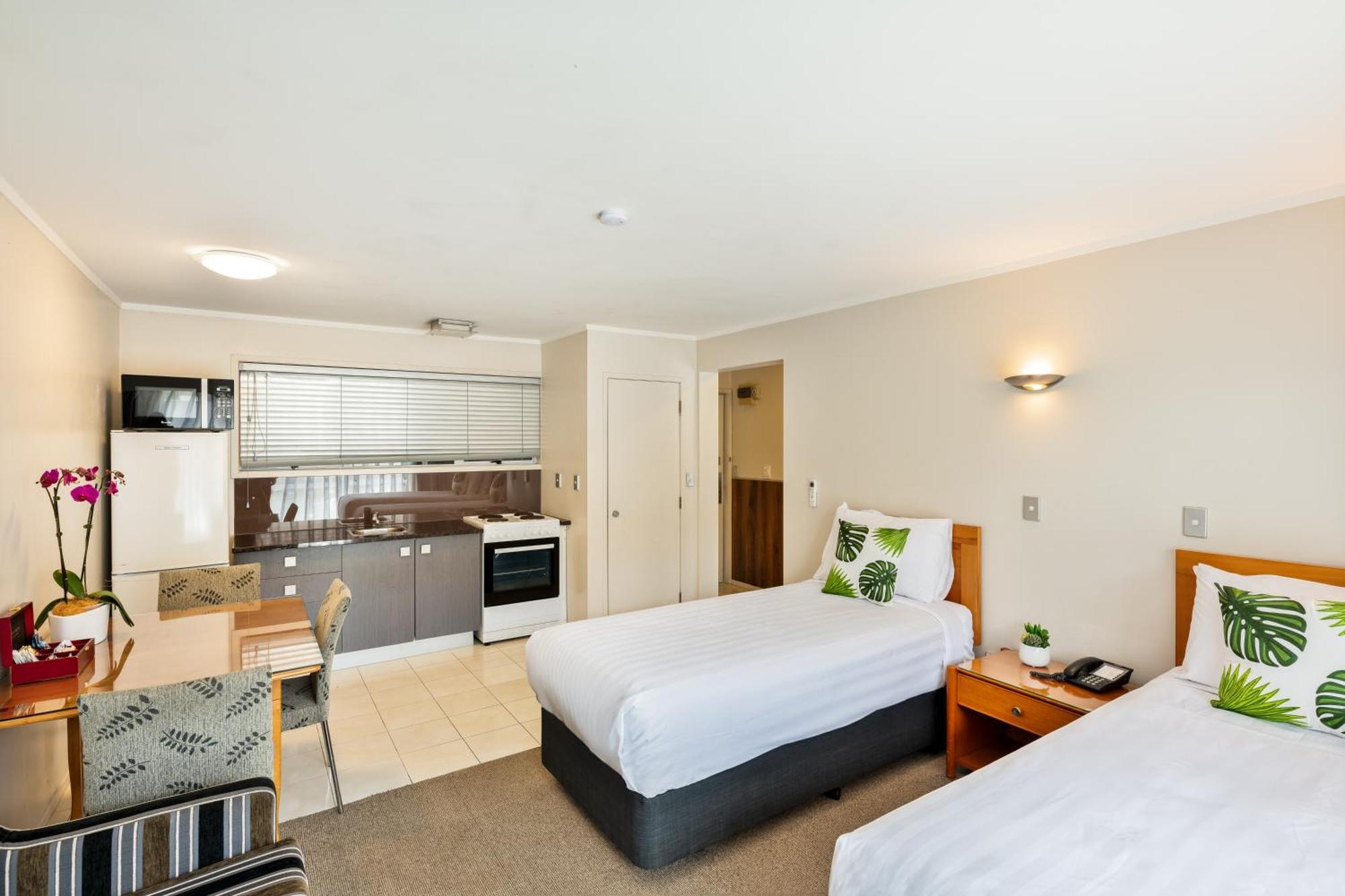 Western Newmarket & 4* Auckland