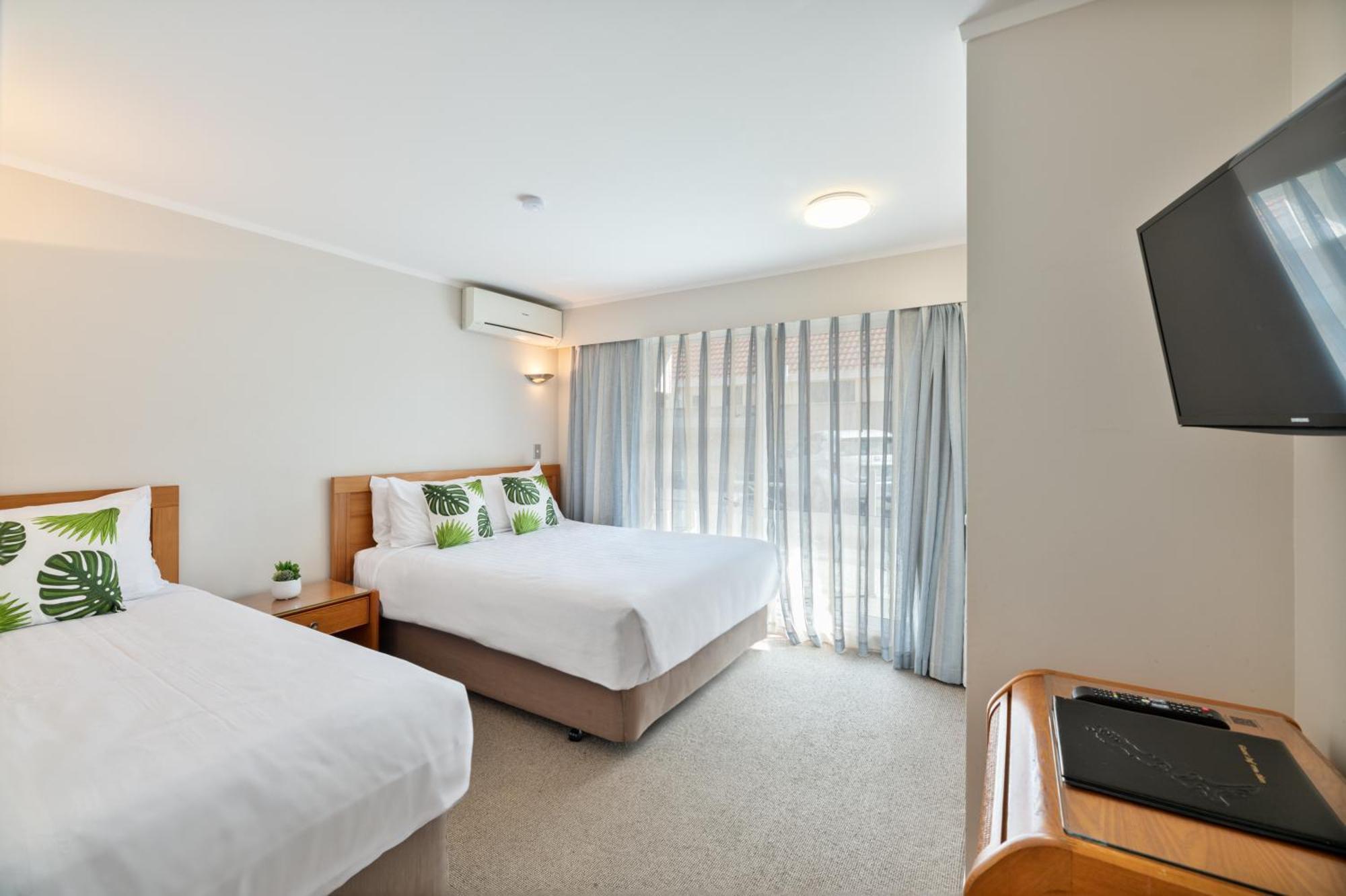 Motel Western Newmarket & 4*