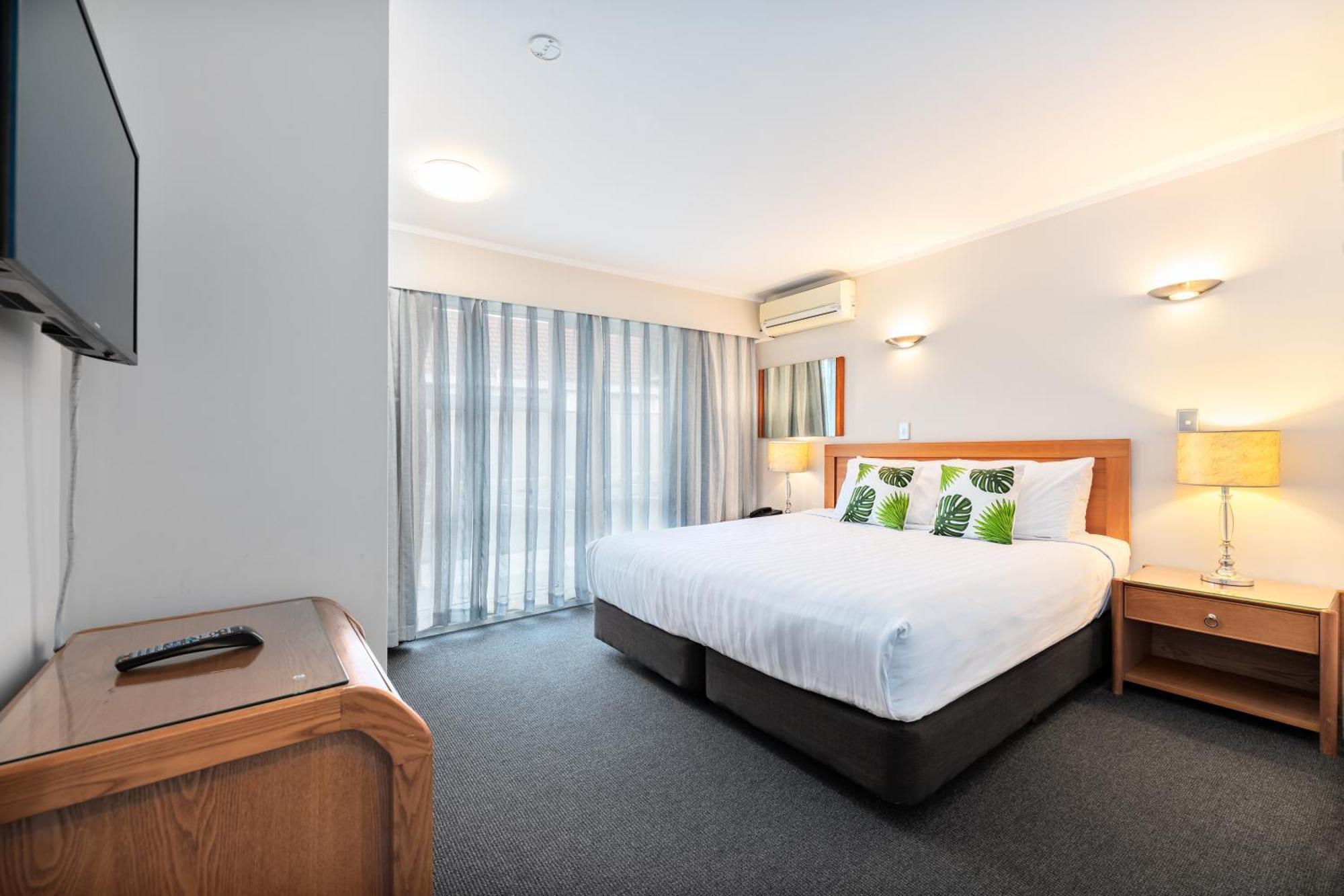 Western Newmarket & Motel