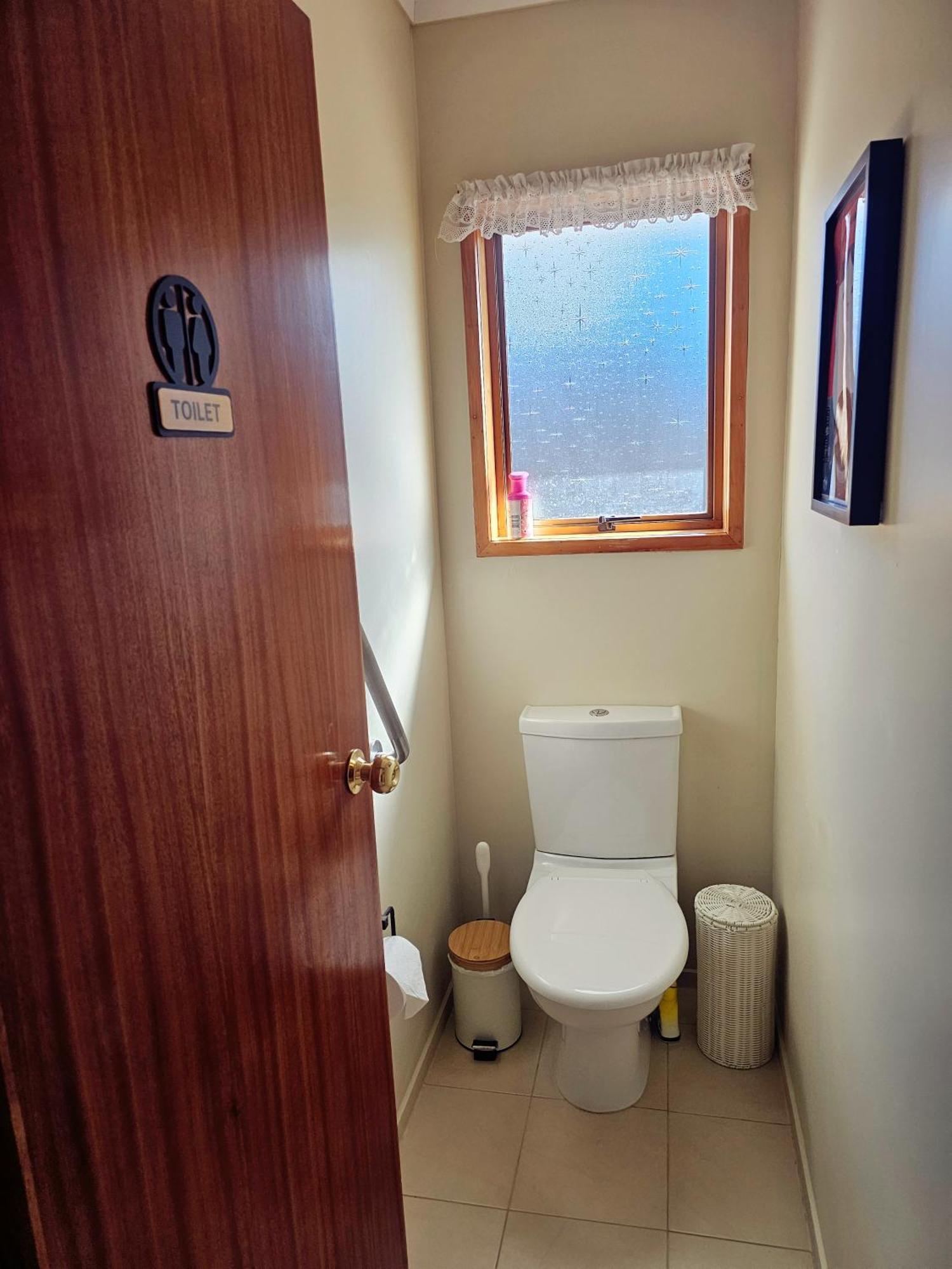 The Waterfront 361-with Sea View, Skysport And Air Conditioner In Each Bedroom Casa de férias
