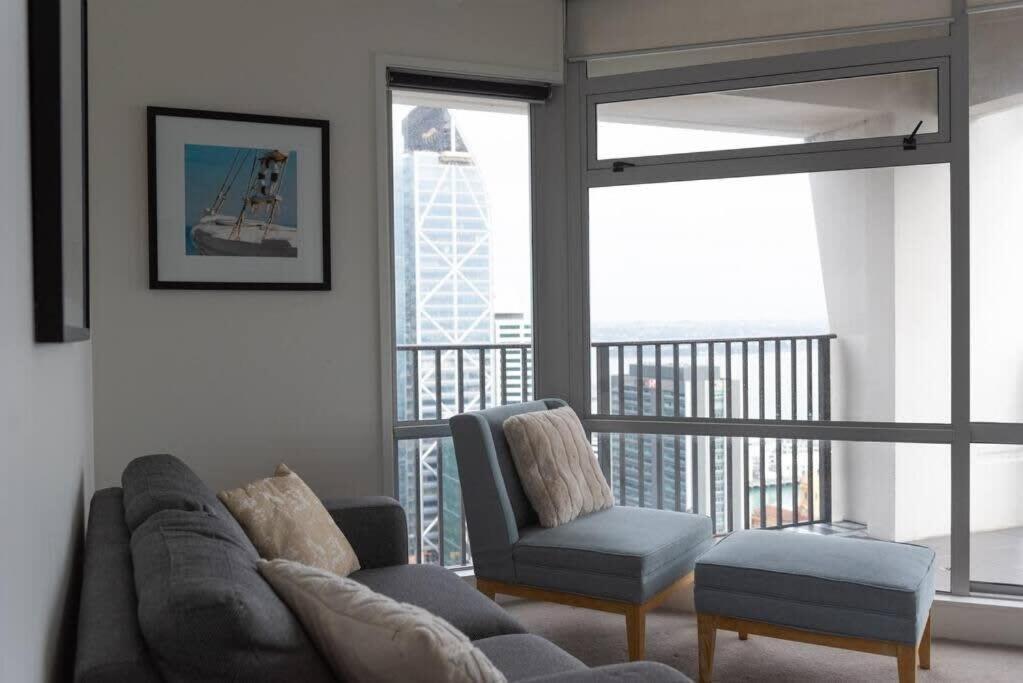 Apartment 2 Brm Apt - Amazing Harbour Views, Level 30 Auckland