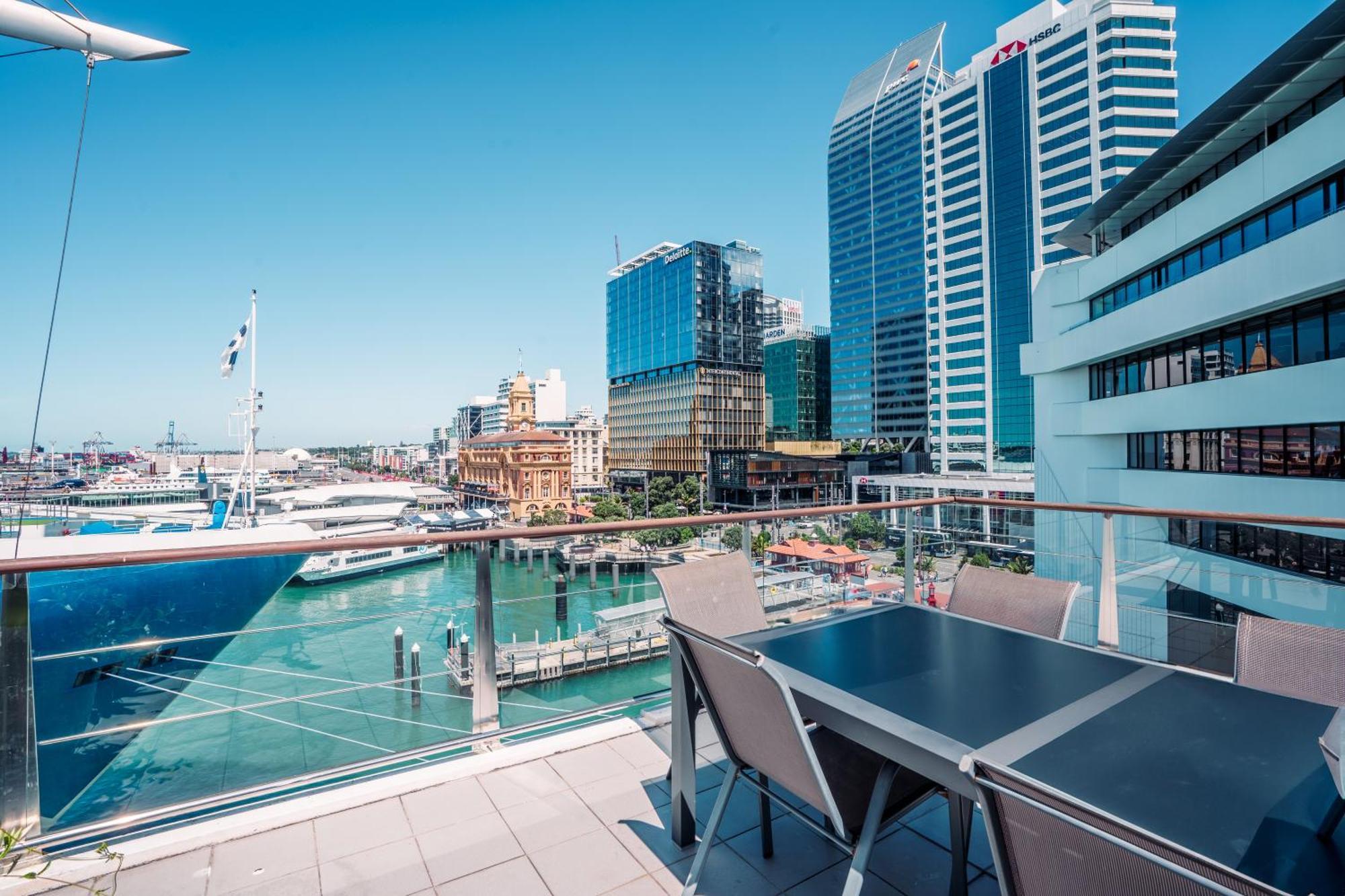 Chic Princes Wharf - View - Parking * Auckland