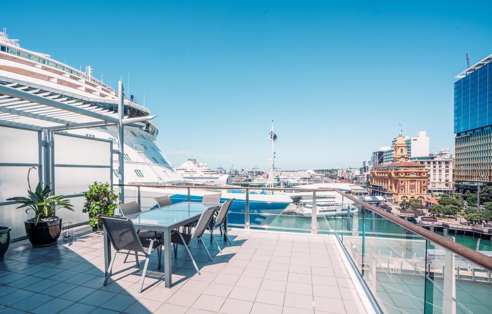Apartment Chic Princes Wharf - View - Parking Auckland