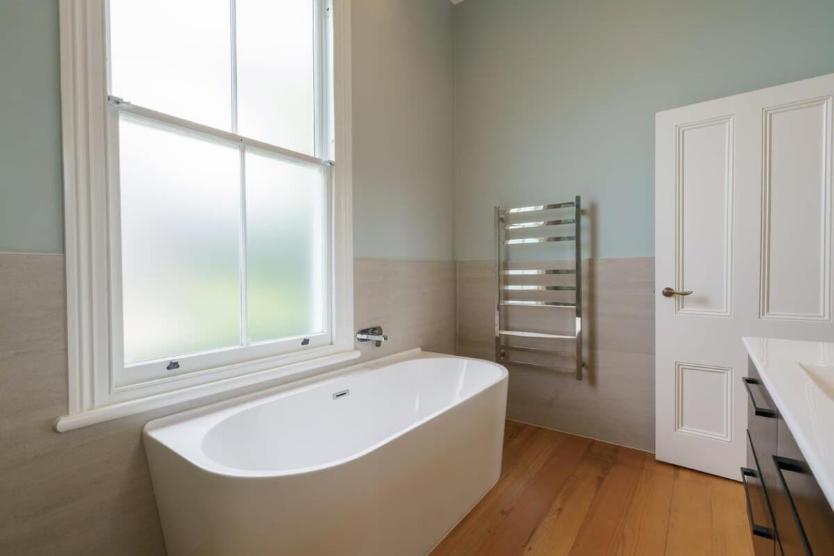 Executive In Mt Eden * Auckland