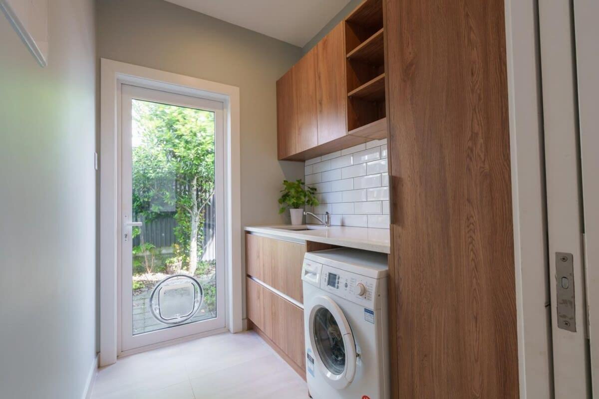 Executive In Mt Eden * Auckland