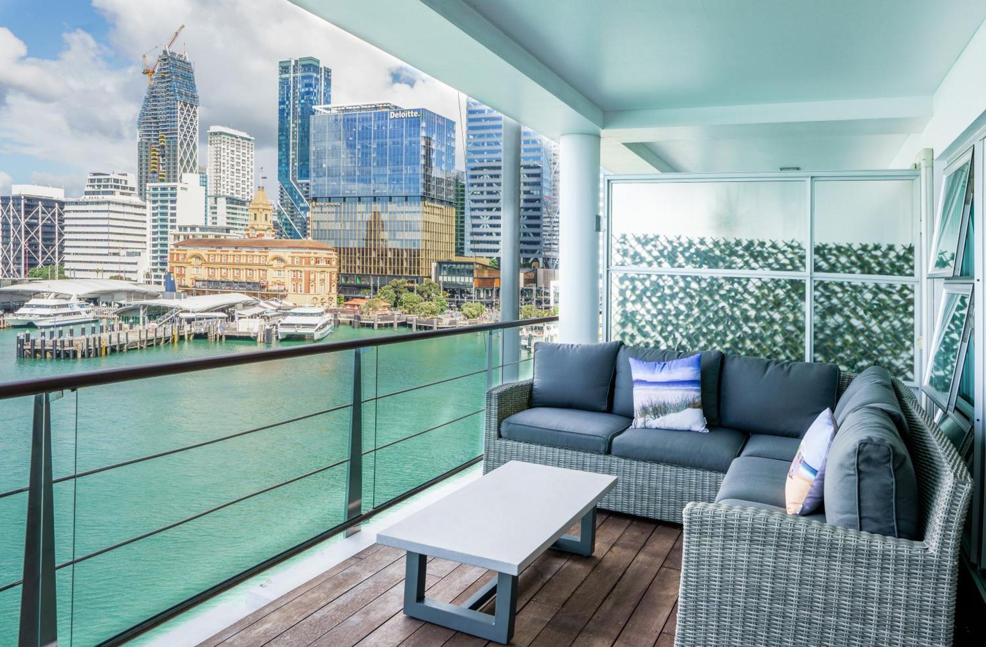 Princes Wharf - Luxury