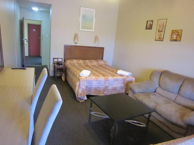Vr Airport Hotel