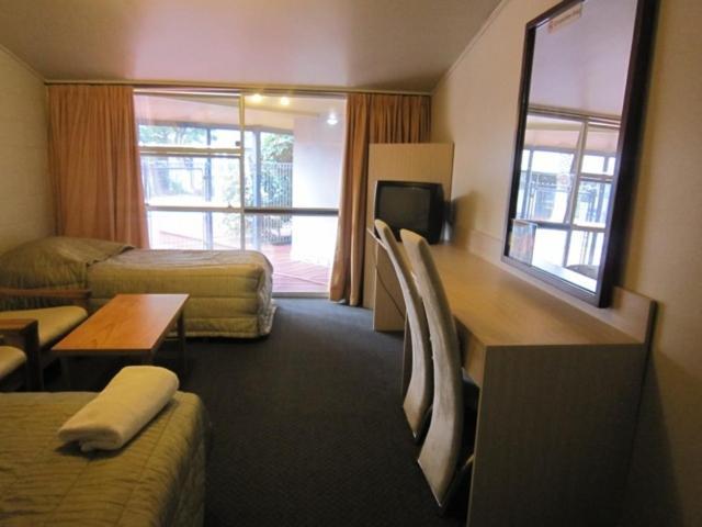 Hotel Vr Airport 3*