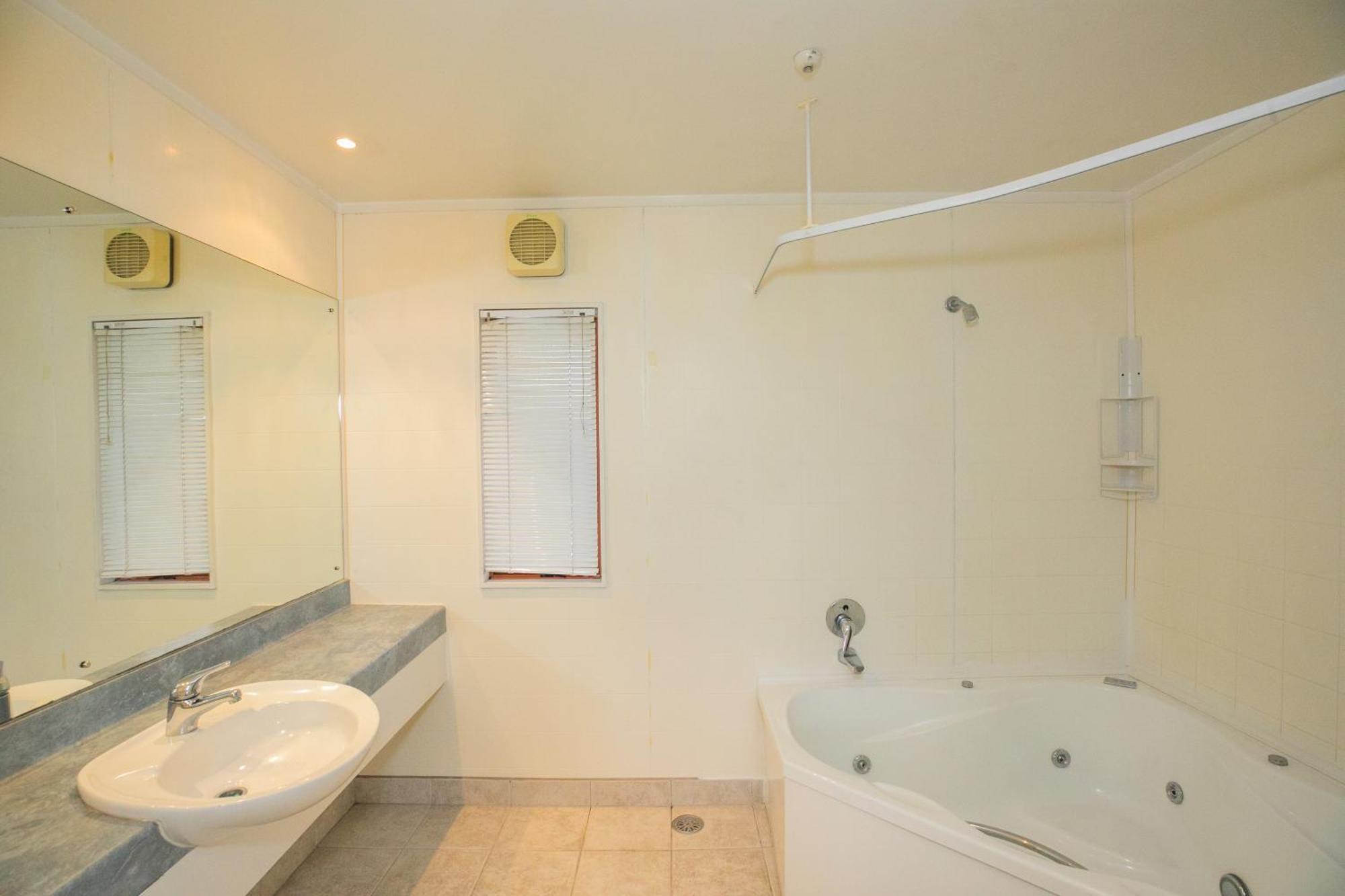 Albany Executive Motor Limited Motel Auckland