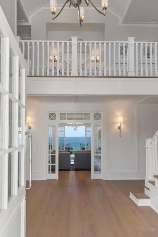 Holiday home Hampton On View Luxury Clifftop In Campbells Bay *