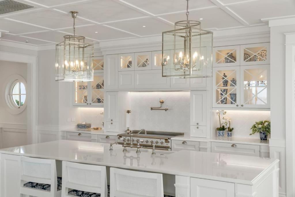 Hampton On View Luxury Clifftop In Campbells Bay Auckland