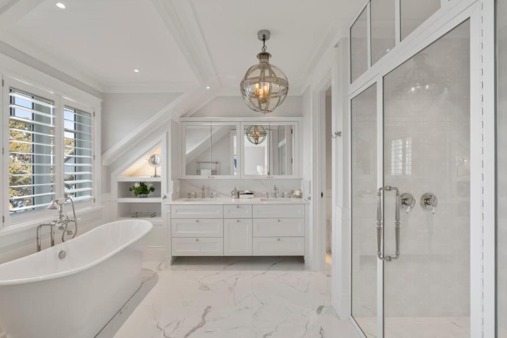 Hampton On View Luxury Clifftop In Campbells Bay