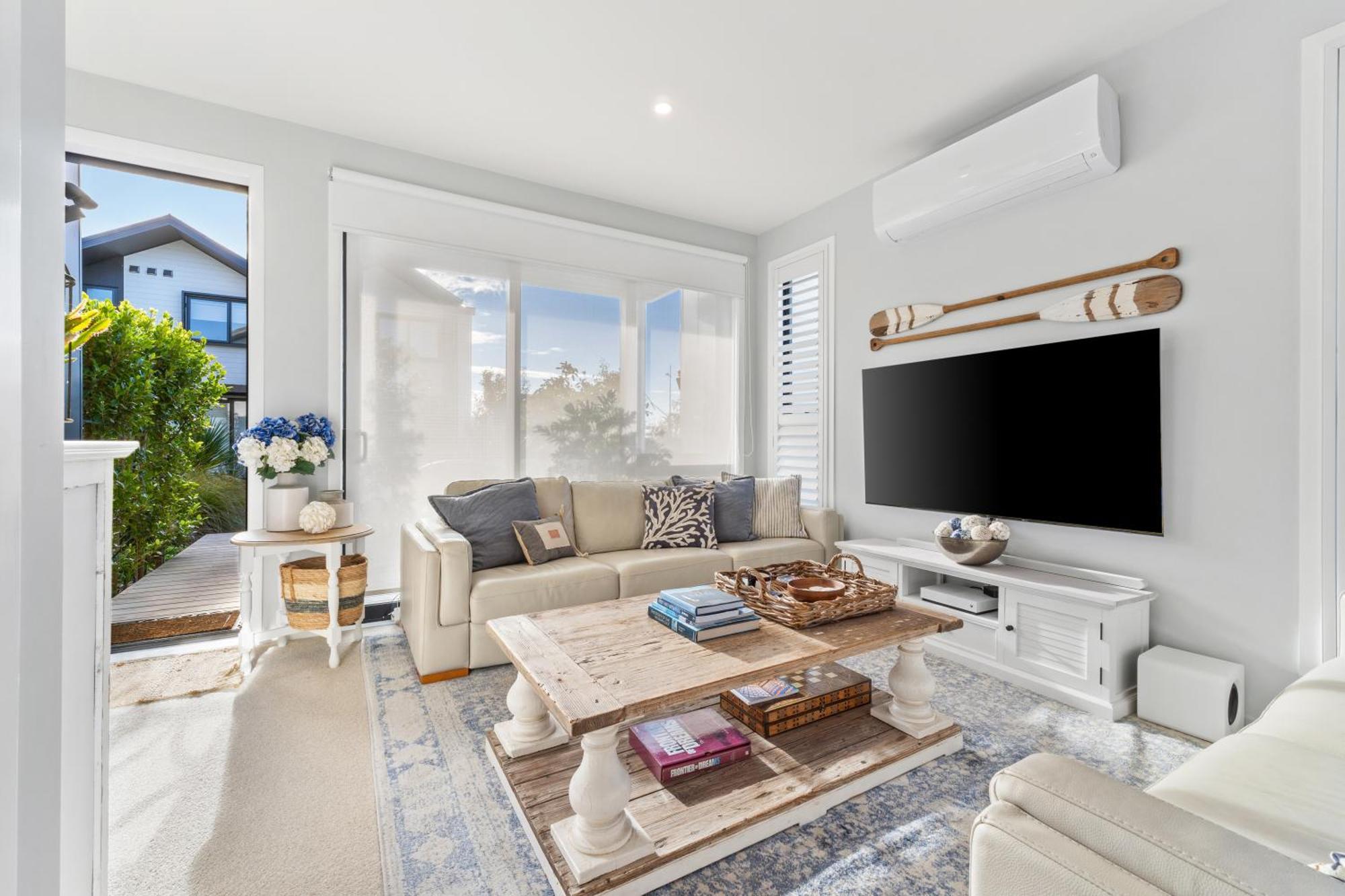 Holiday home Coolwaters - Long Bay Private Townhouse *