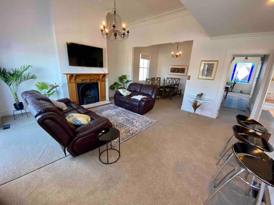 Grand Studio In Location * Auckland