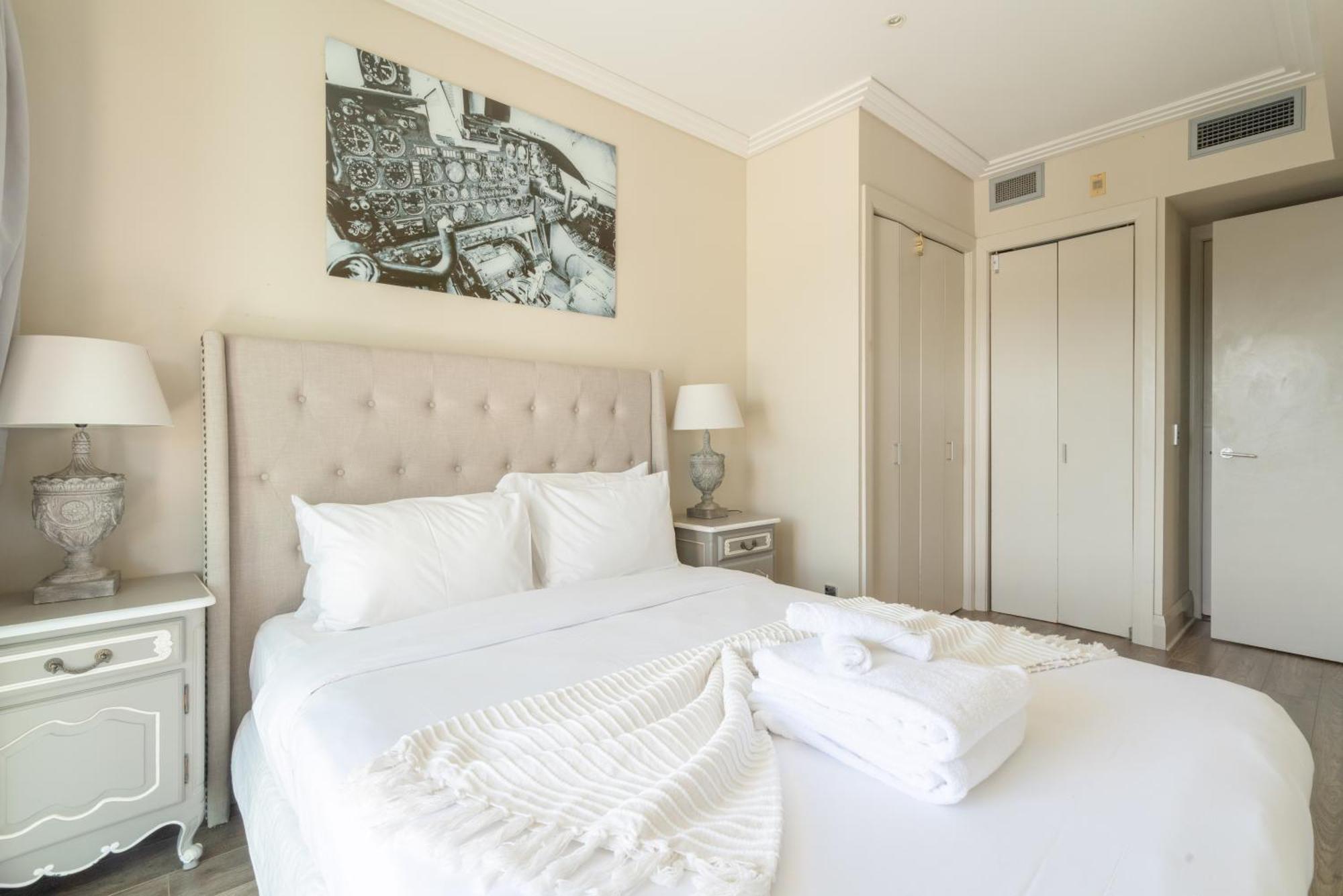 Luxury Waterfront Haven On Viaduct Harbour Apartment