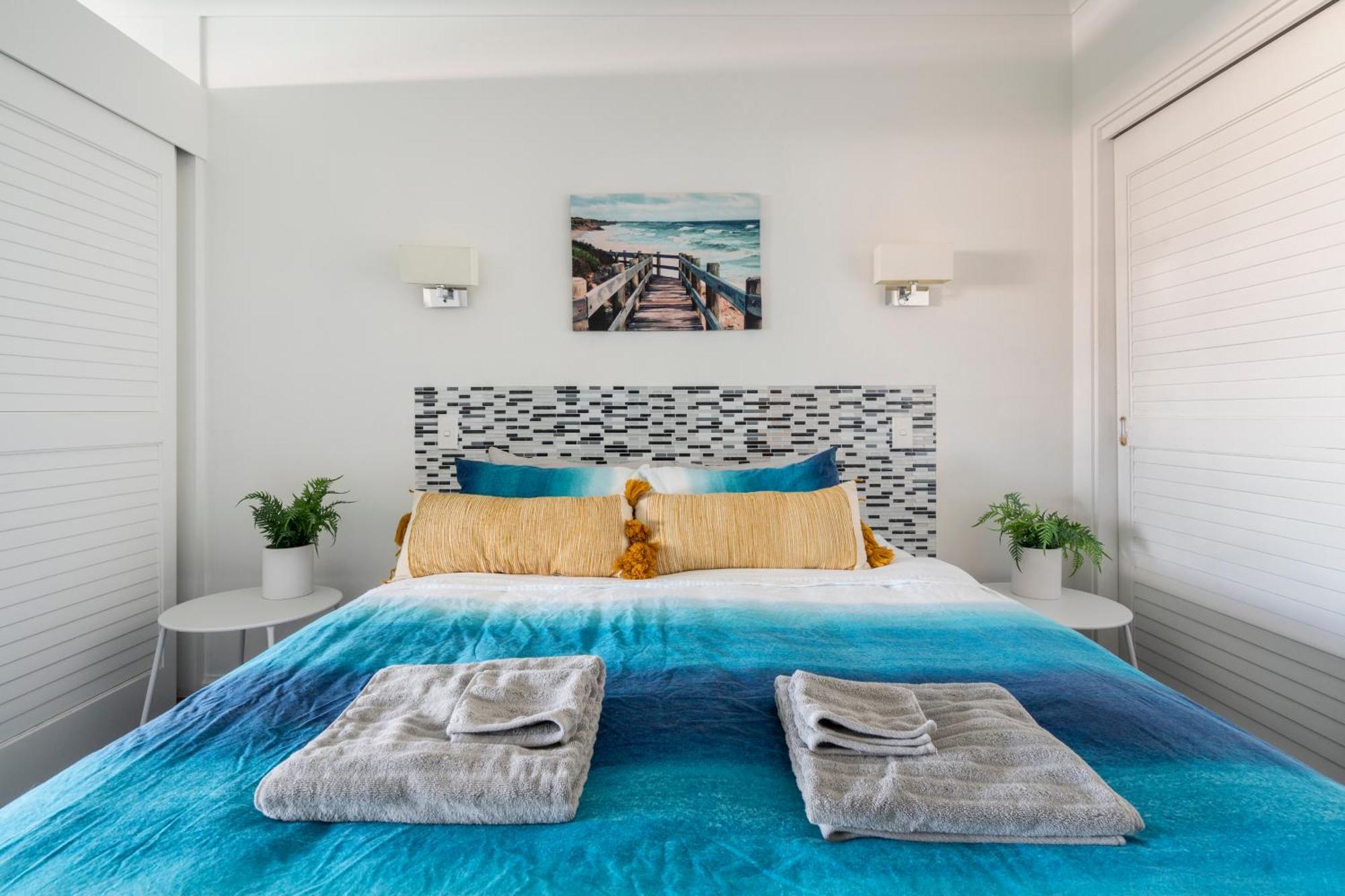 Apartment Your Luxury Waterfront Retreat Awaits