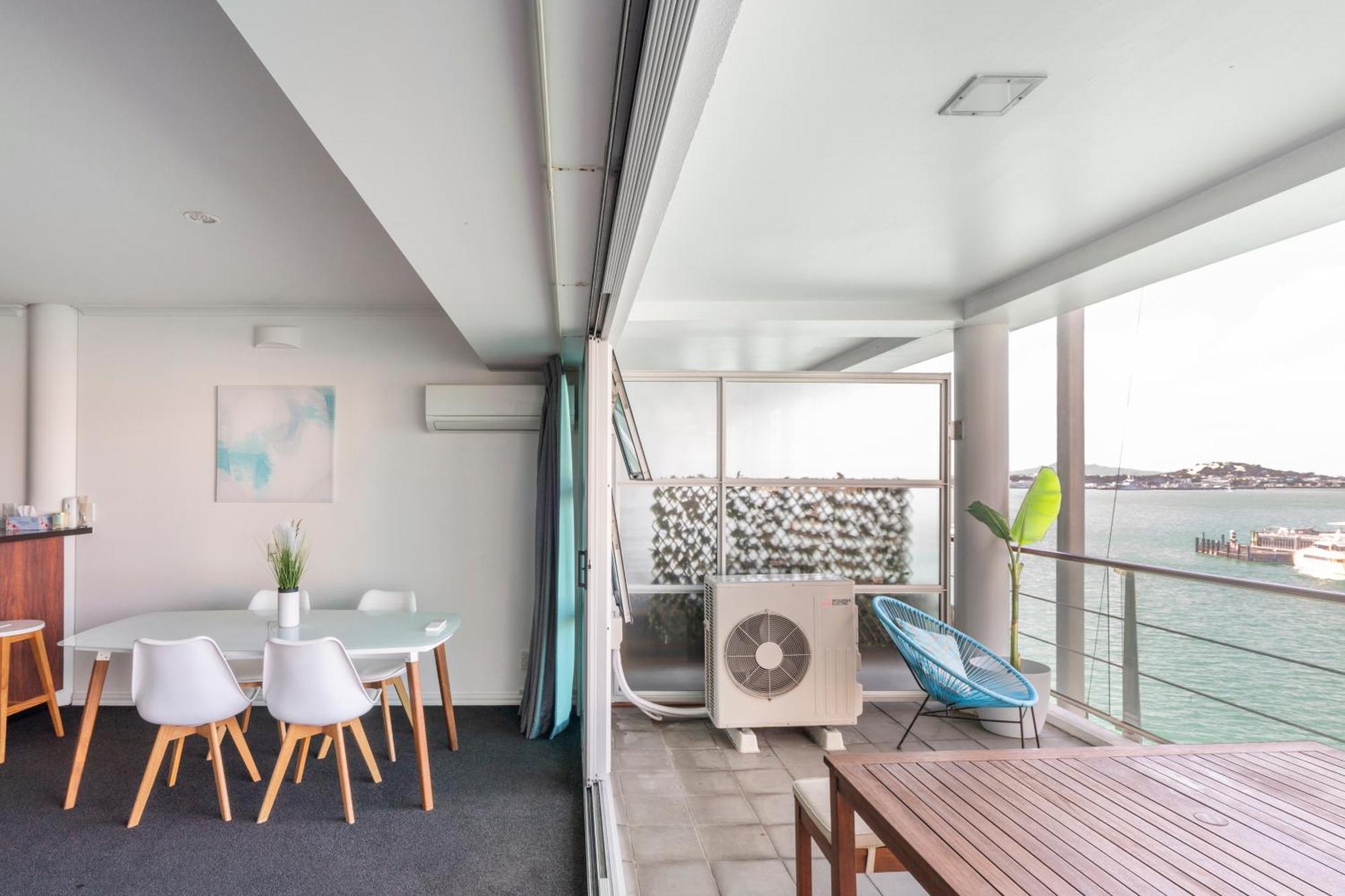 Your Luxury Waterfront Retreat Awaits Apartment Auckland