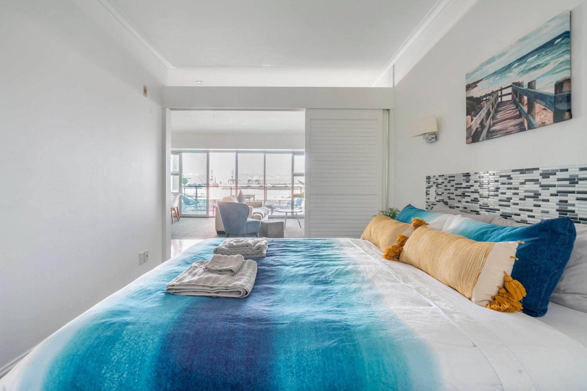 Your Luxury Waterfront Retreat Awaits Apartment Auckland
