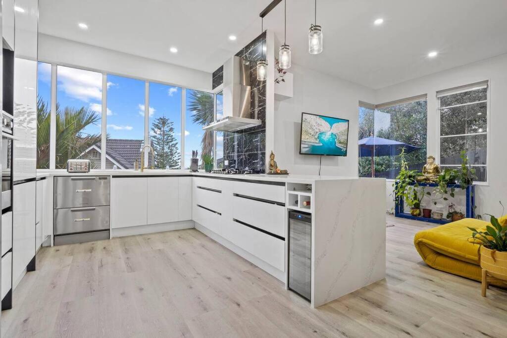 Entire In Villa *