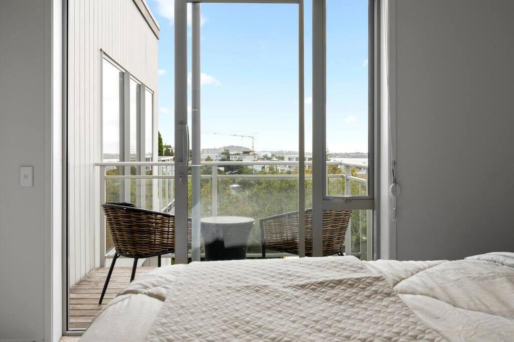 Welcome To Luxury Living In Cbd