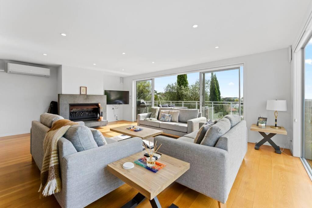 Welcome To Luxury Living In Cbd Villa *