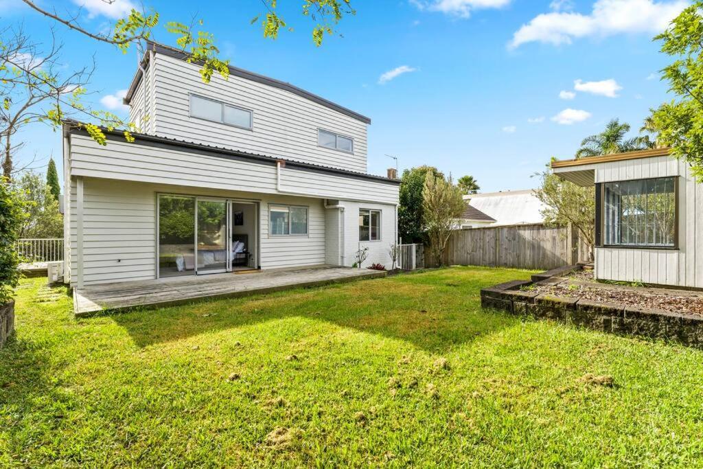 Welcome To Luxury Living In Cbd Villa