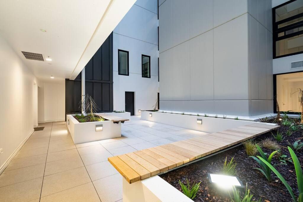 Modern One Bedroom * Auckland