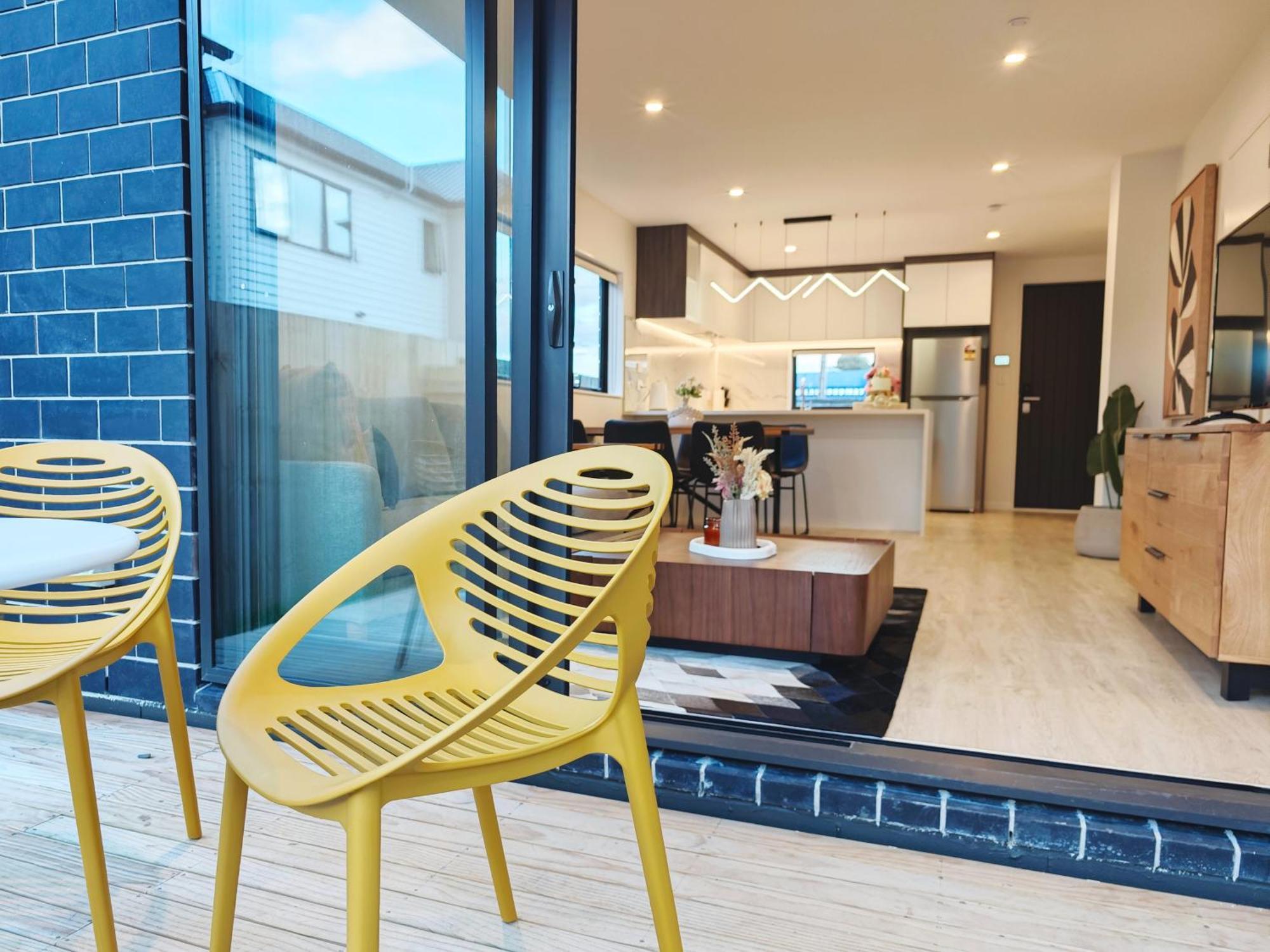 Modern & Cozy 3-bedroom + Great Location Holiday home Auckland
