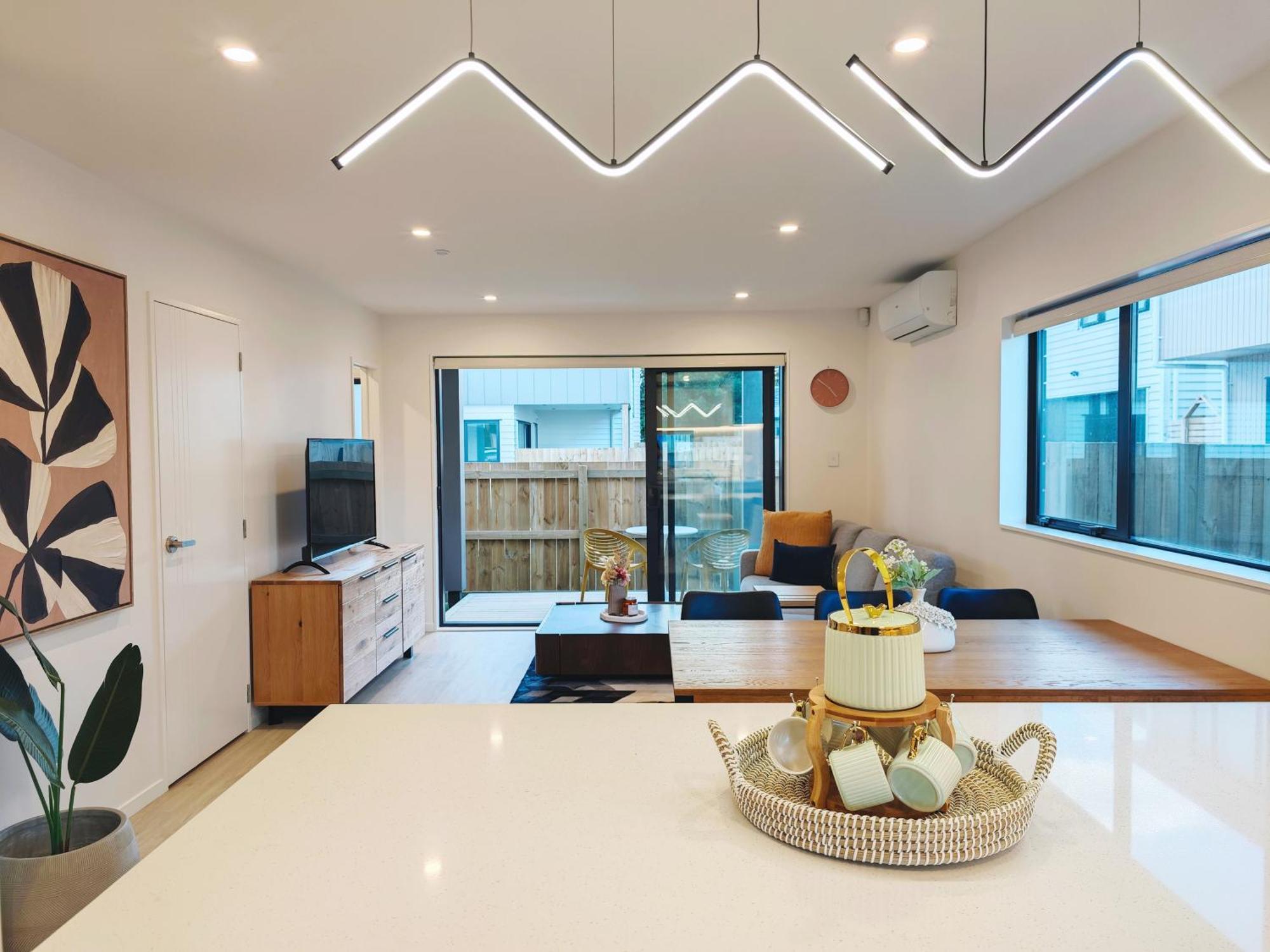 Modern & Cozy 3-bedroom + Great Location Holiday home Auckland