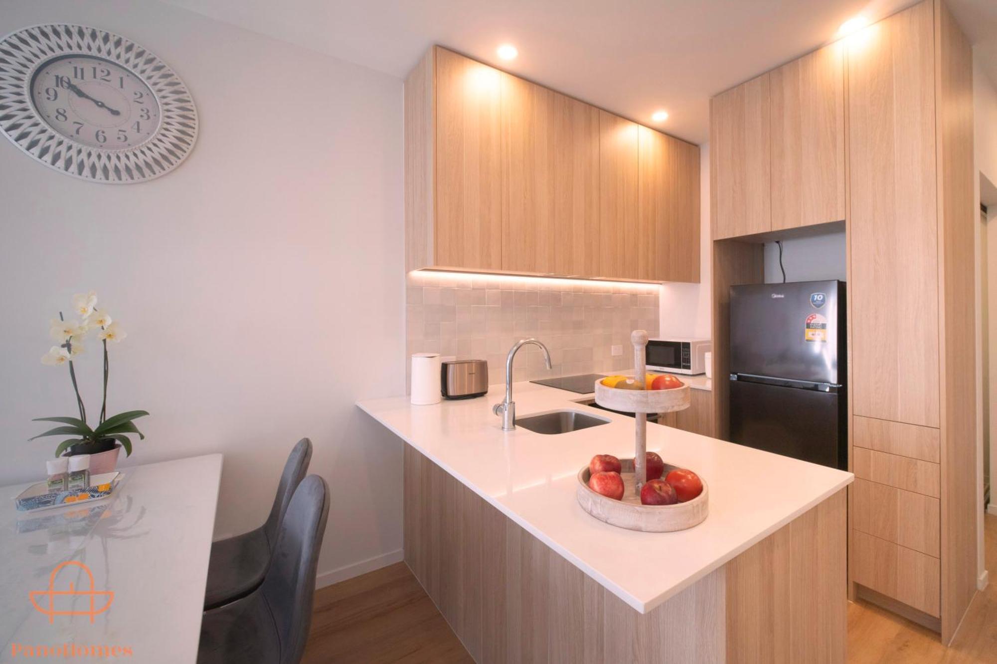 Modern Townhouse Close To With Full Kitchen - Ellerslie Auckland