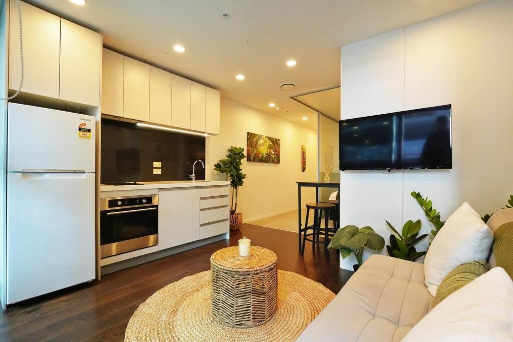 Commercial Bay 1-bedroom Studio Apartment Auckland