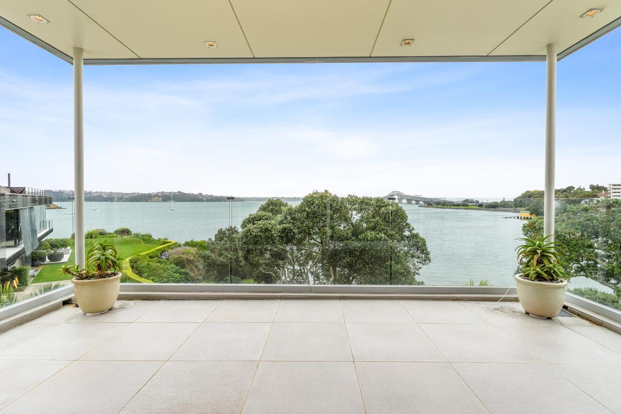 Sentinel Beach House - Holiday Retreat Holiday home Auckland