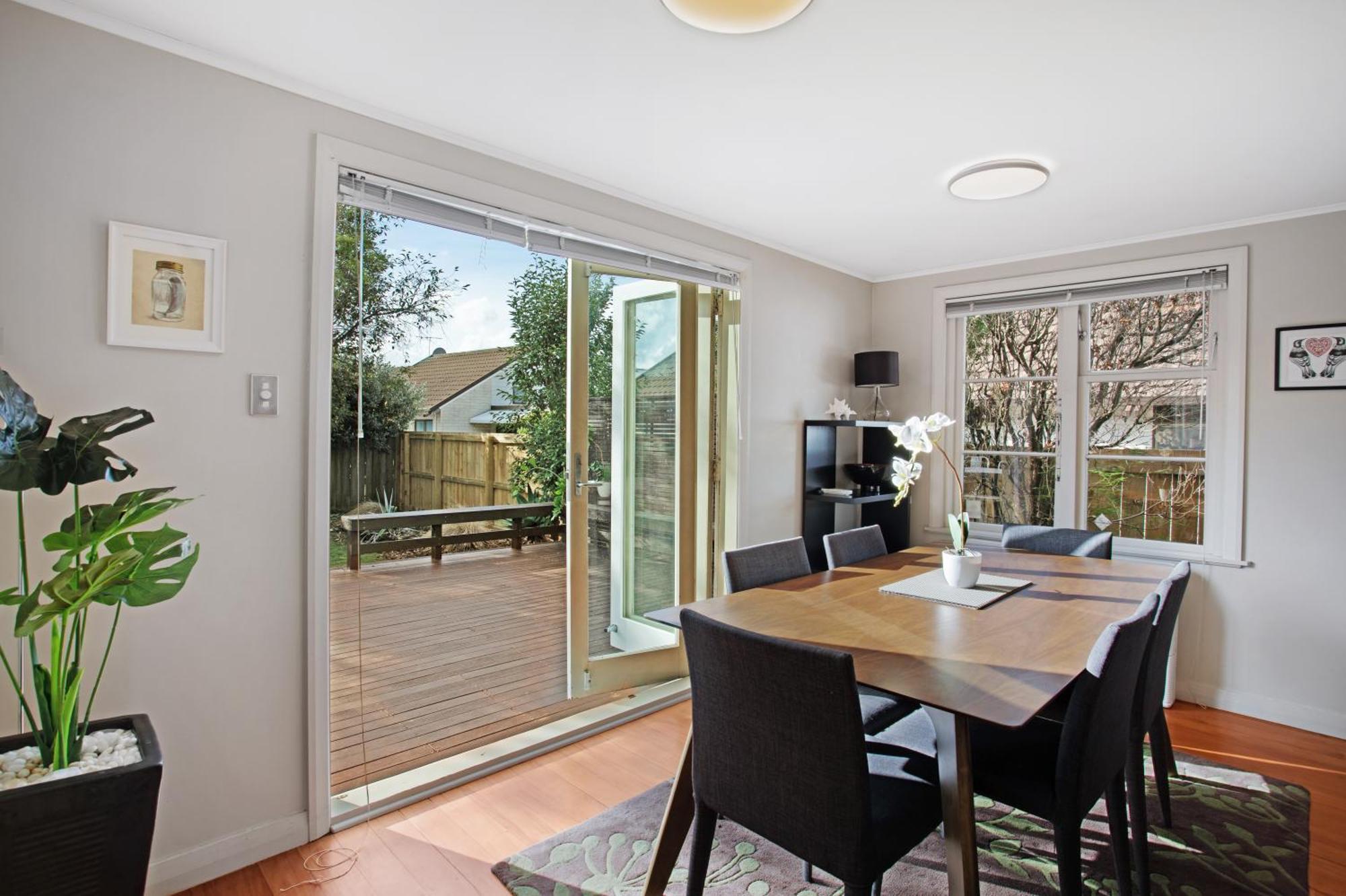 Holiday home Prosper Point With Bbq, Patio And Parking