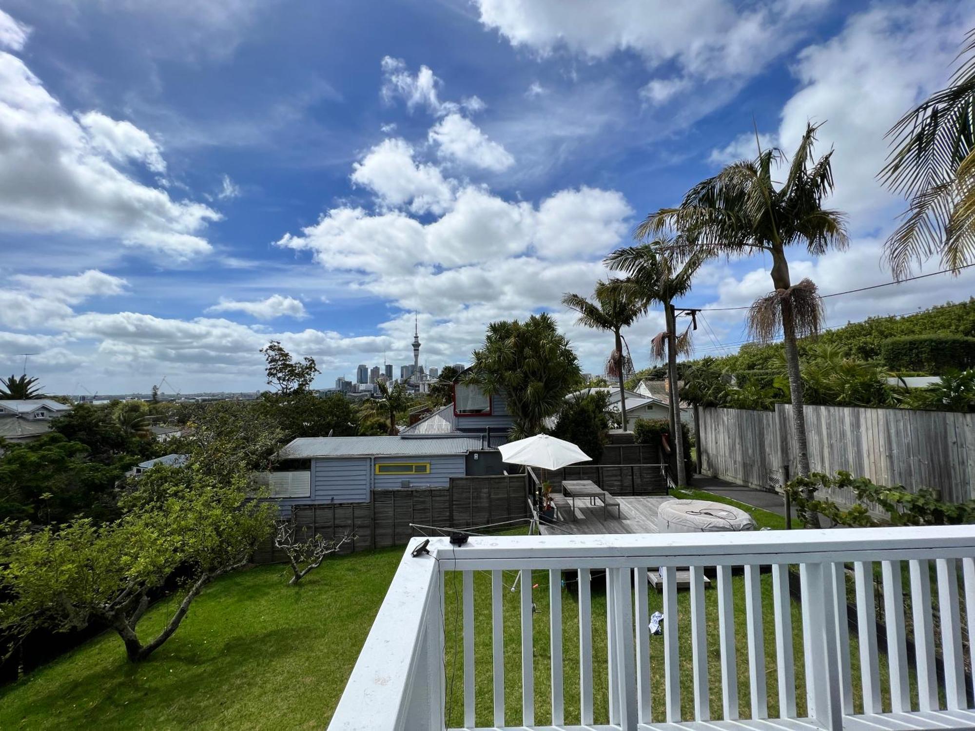 Ponsonby Paget House Homestay *