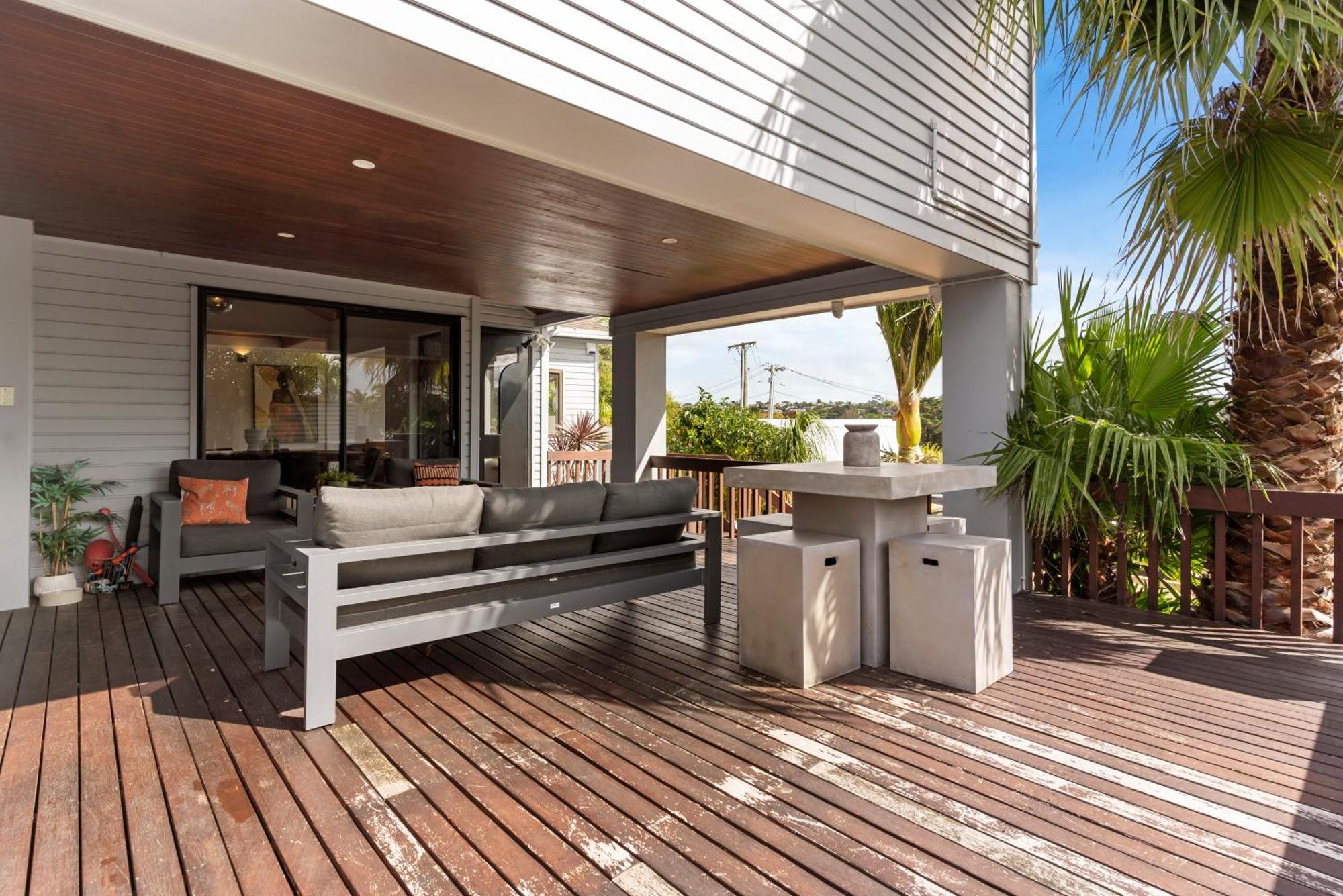Holiday home Seaside Serenity 4br Modern