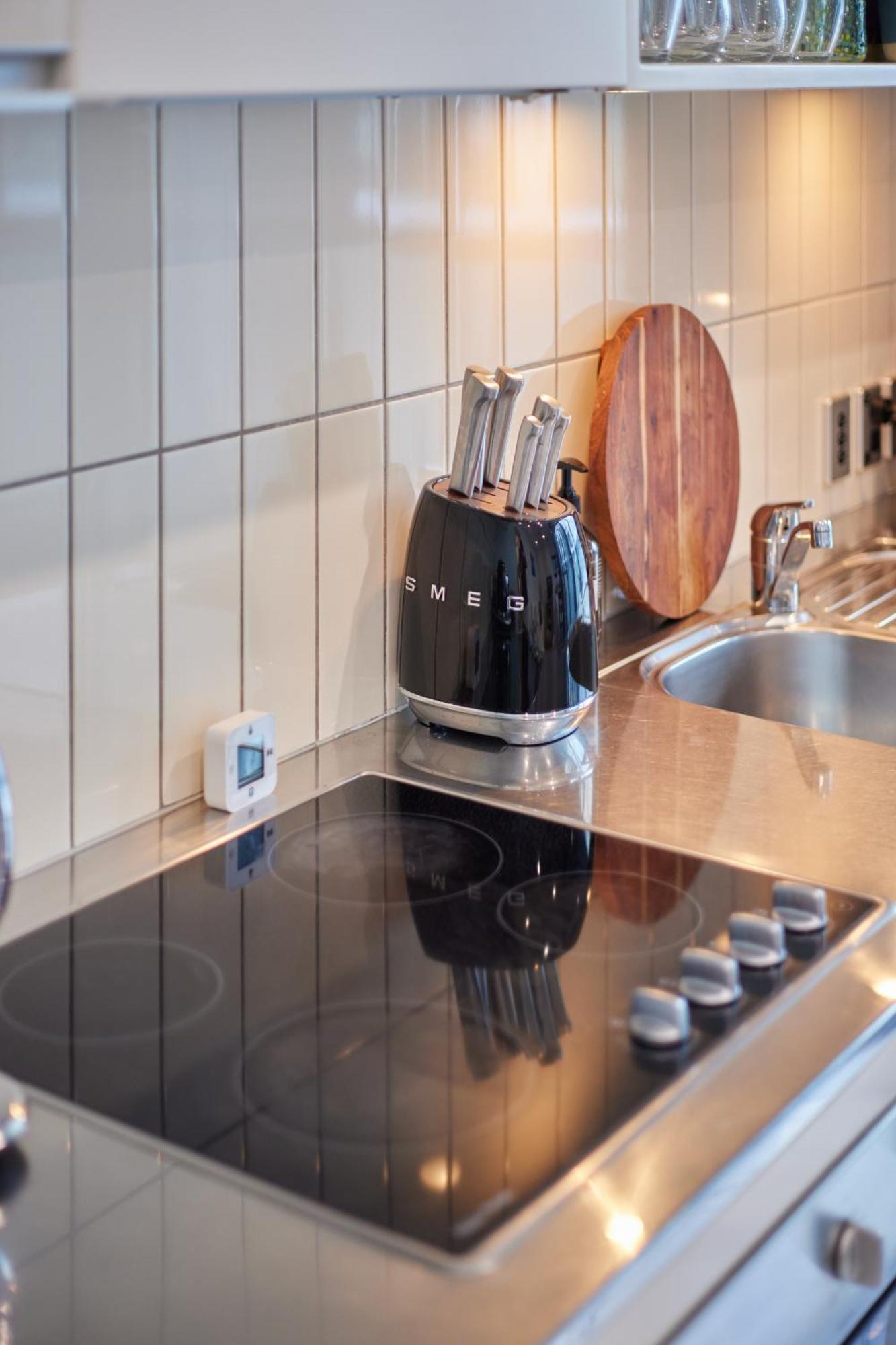 Pavilions Marina 102 - Wynyard Quarter Viaduct Harbour Apartment Auckland
