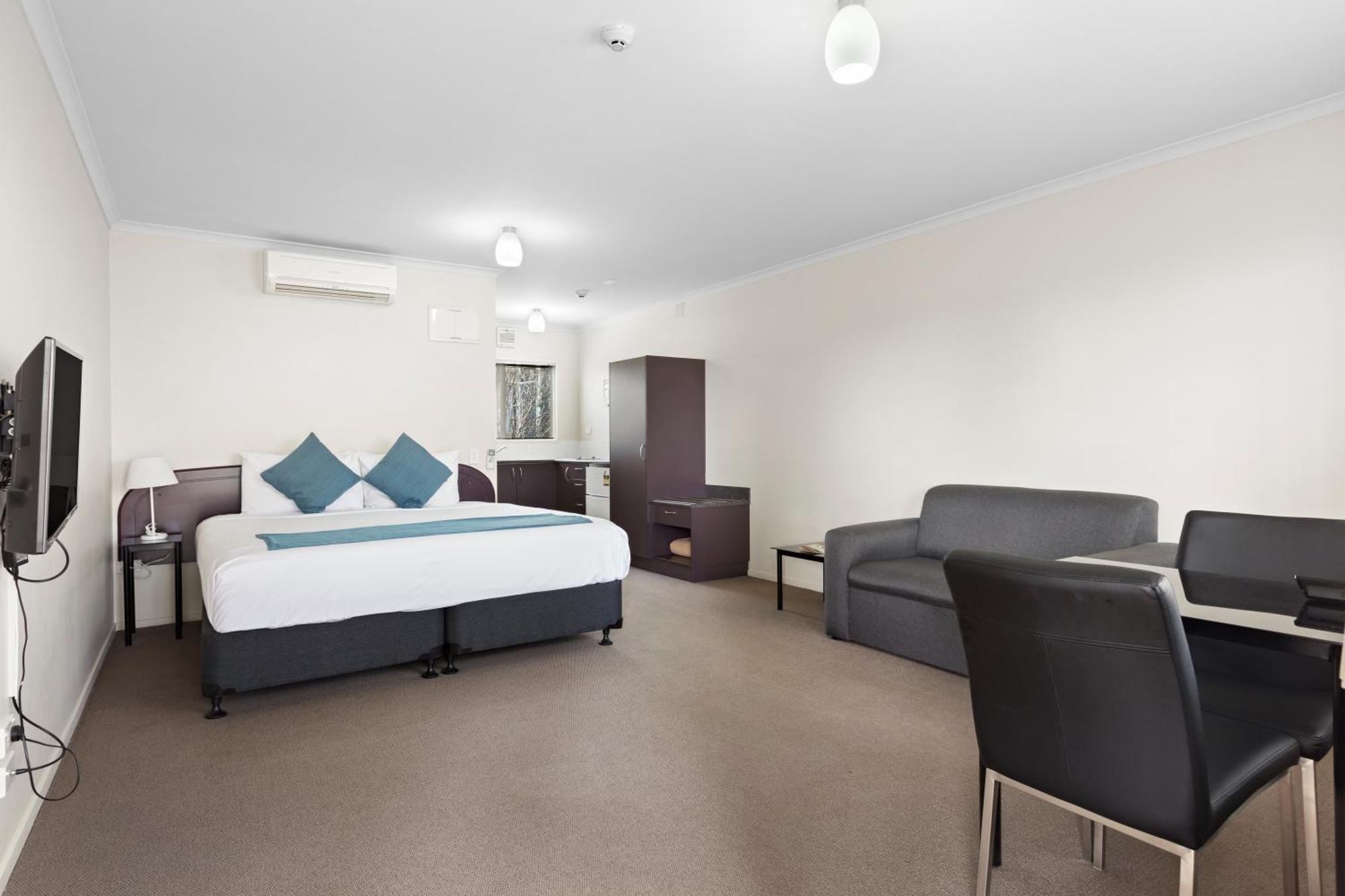 Motel Bks Pioneer 4*