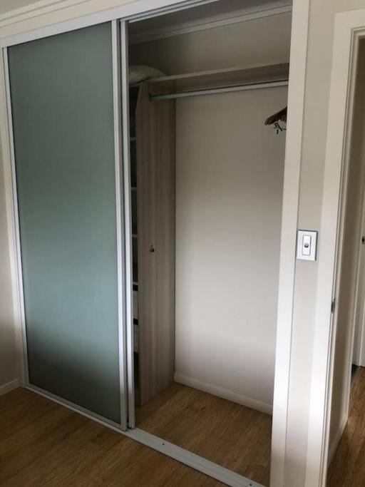 Apartment “henderson Dream Guest House” *