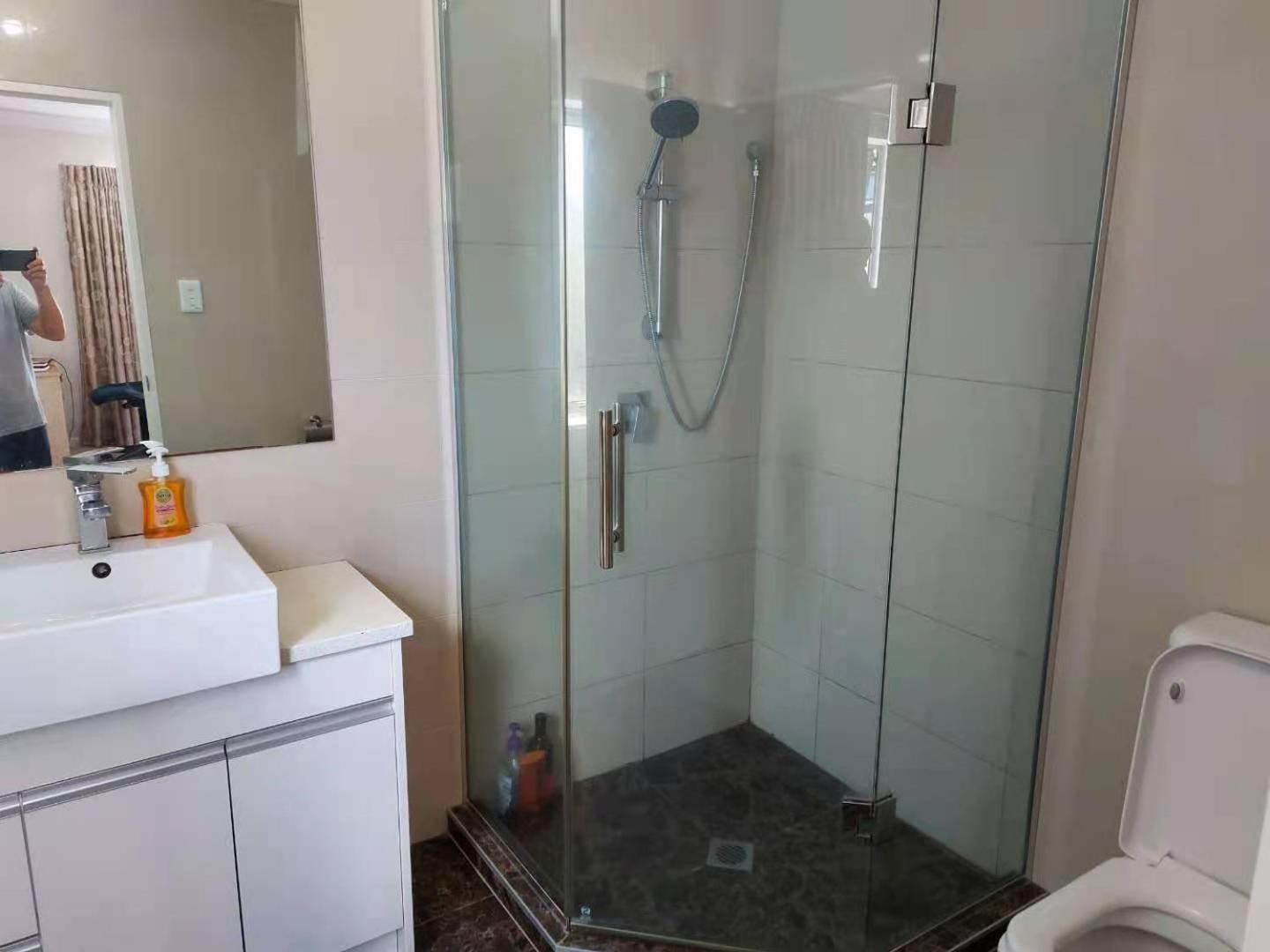 Flat Bush Large Ensuite * Auckland