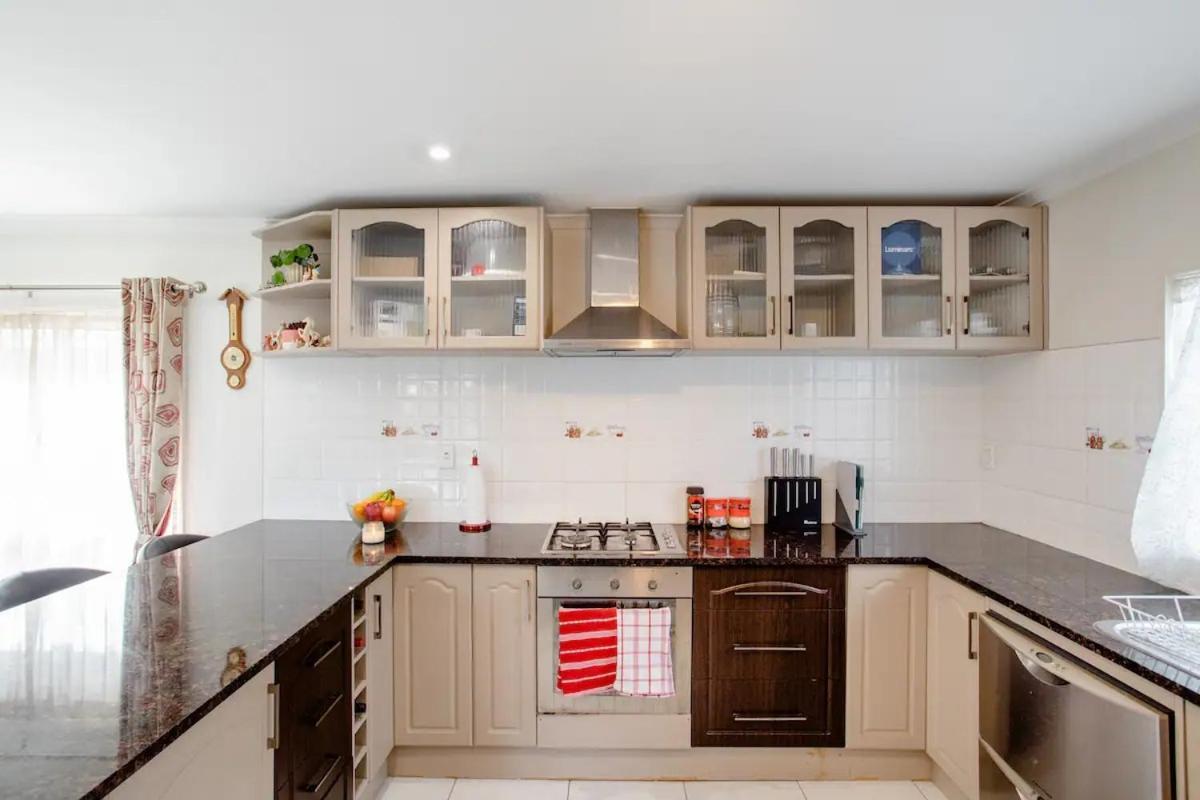 Budget Friendly Near The Airport Hospedagem domiciliar *