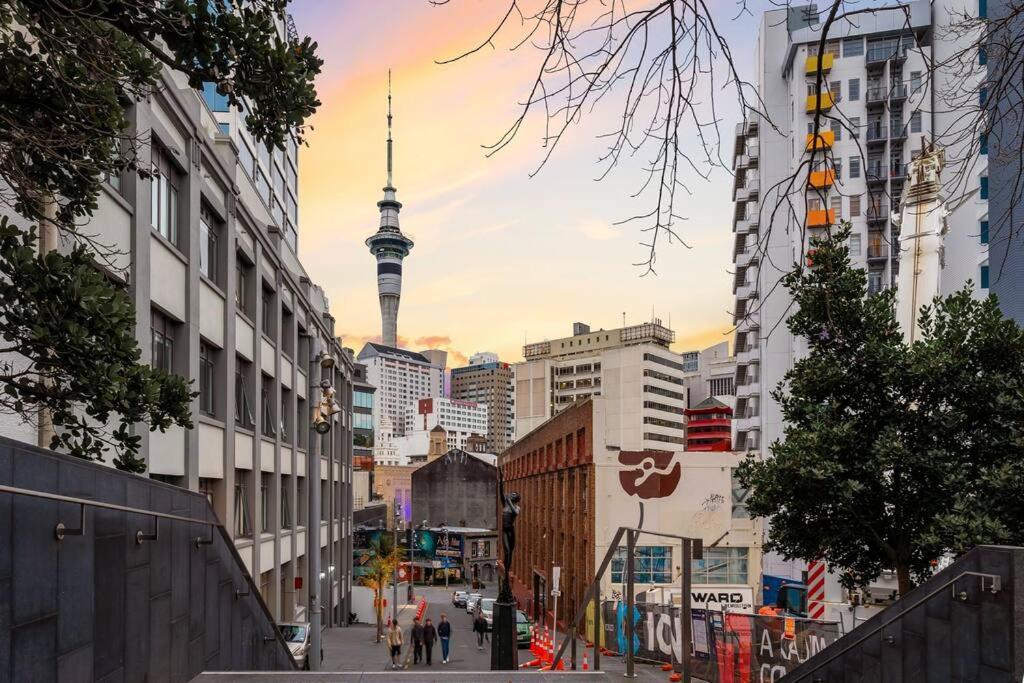 Prime Location With Sky Tower Views! Auckland