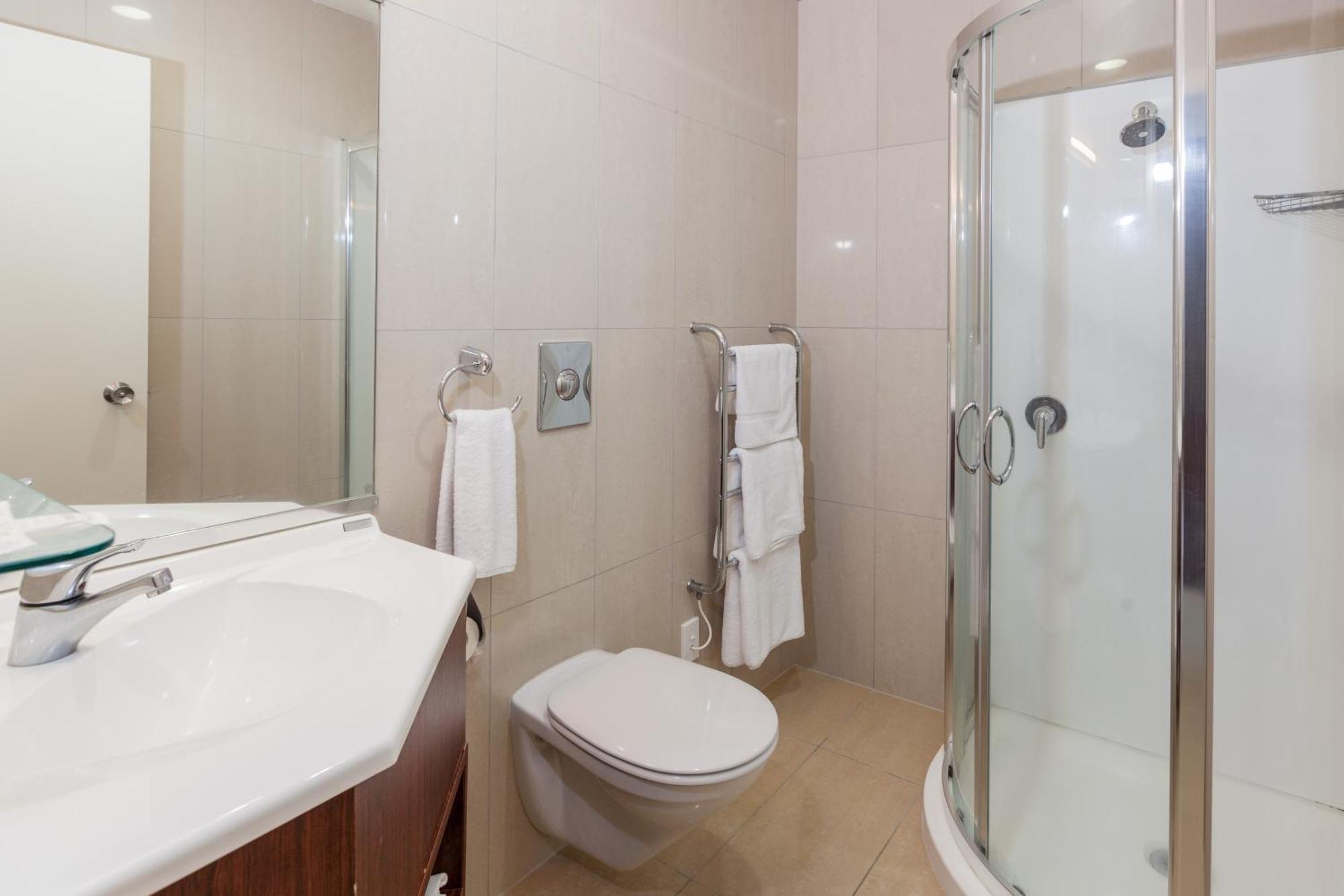 The Surrey 4* Auckland