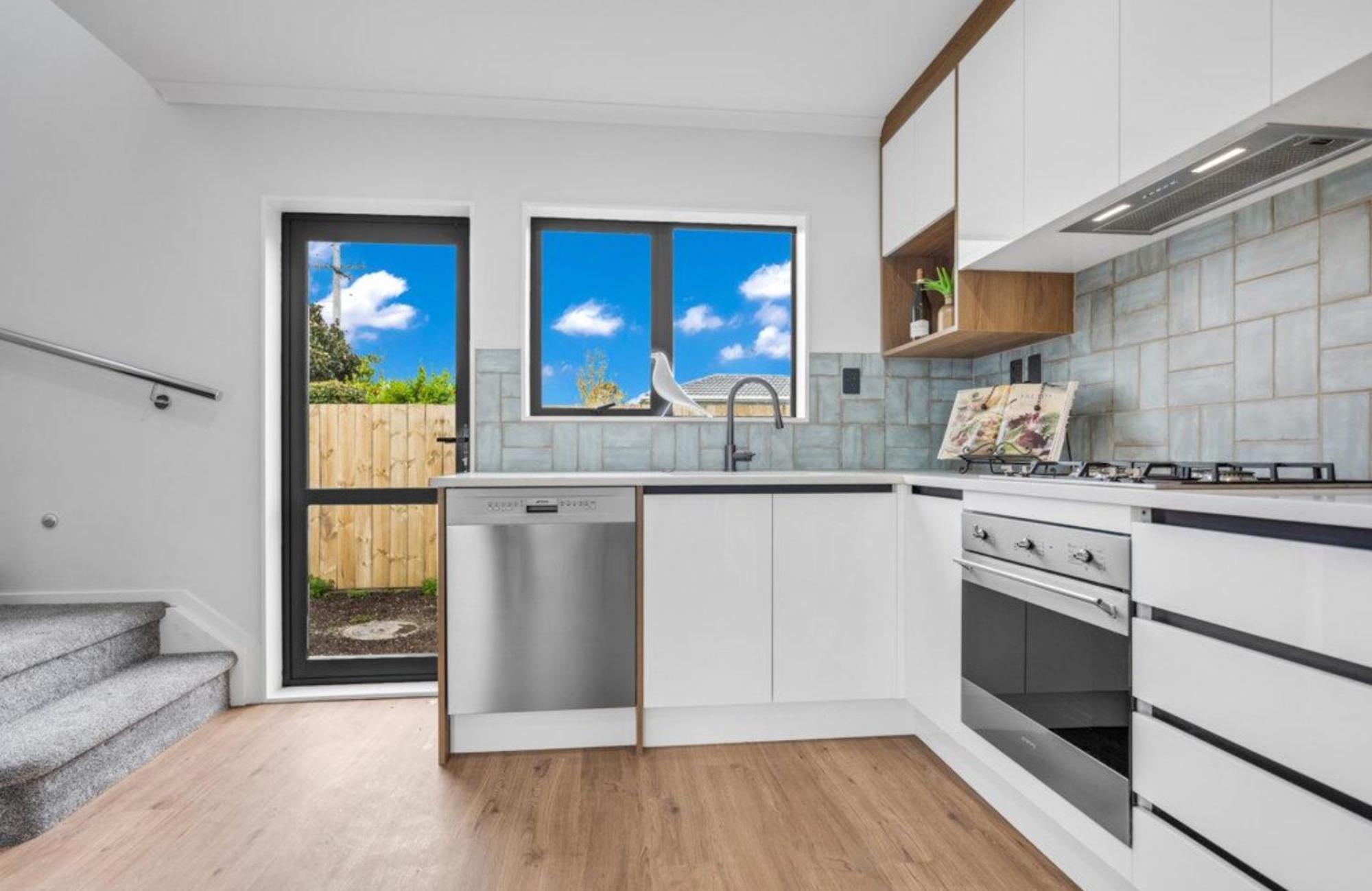 Affordable !! Auckland
