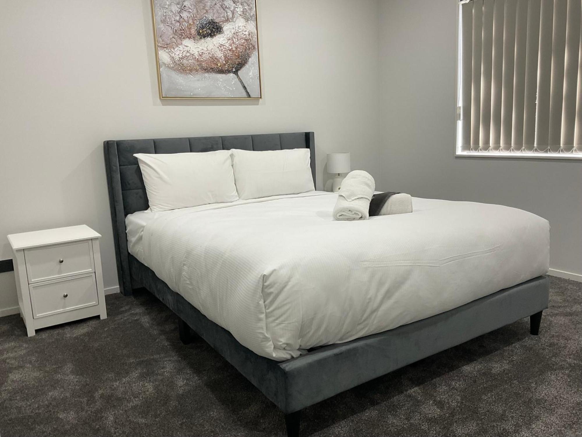 Or Short Term In Papatoetoe Holiday home *