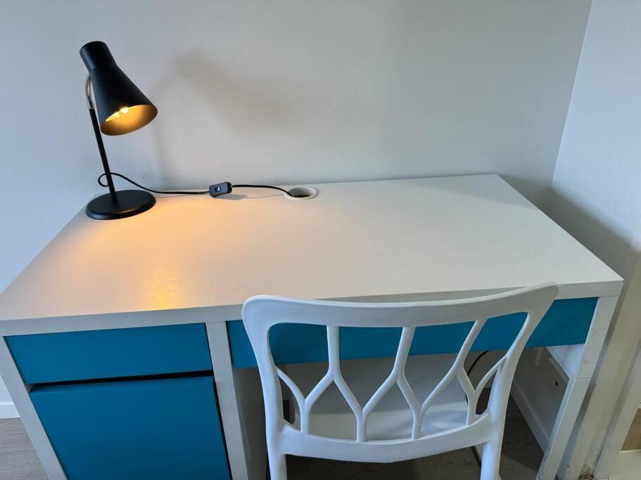 Immaculate 3 Bd 2 Bth -free Carpark & Pool