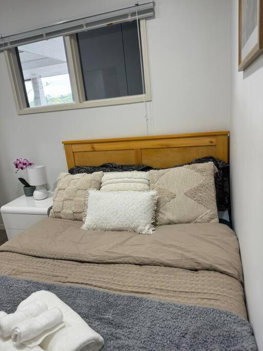 Immaculate 3 Bd 2 Bth -free Carpark & Pool Auckland